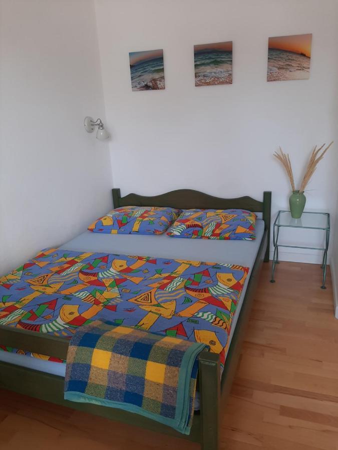 Pokoje Goscinne Weronika Ostrowo  Esterno foto